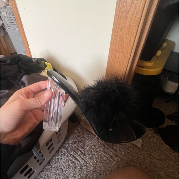 Fashion Nova Black/clear heels w fur - Picture 2 of 4